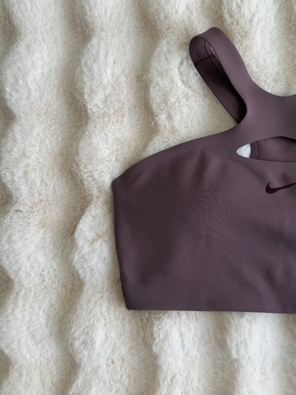 🆕 Nike Universa - Size L.